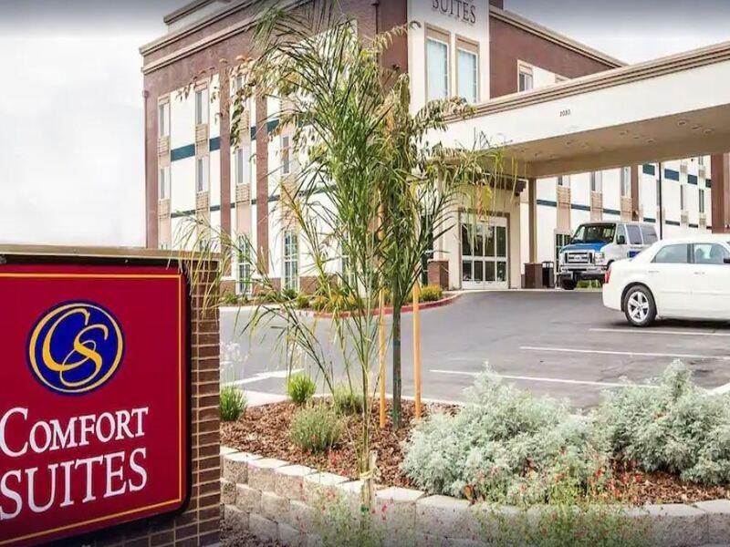 Comfort Suites Woodland - Sacramento Airport Zewnętrze zdjęcie