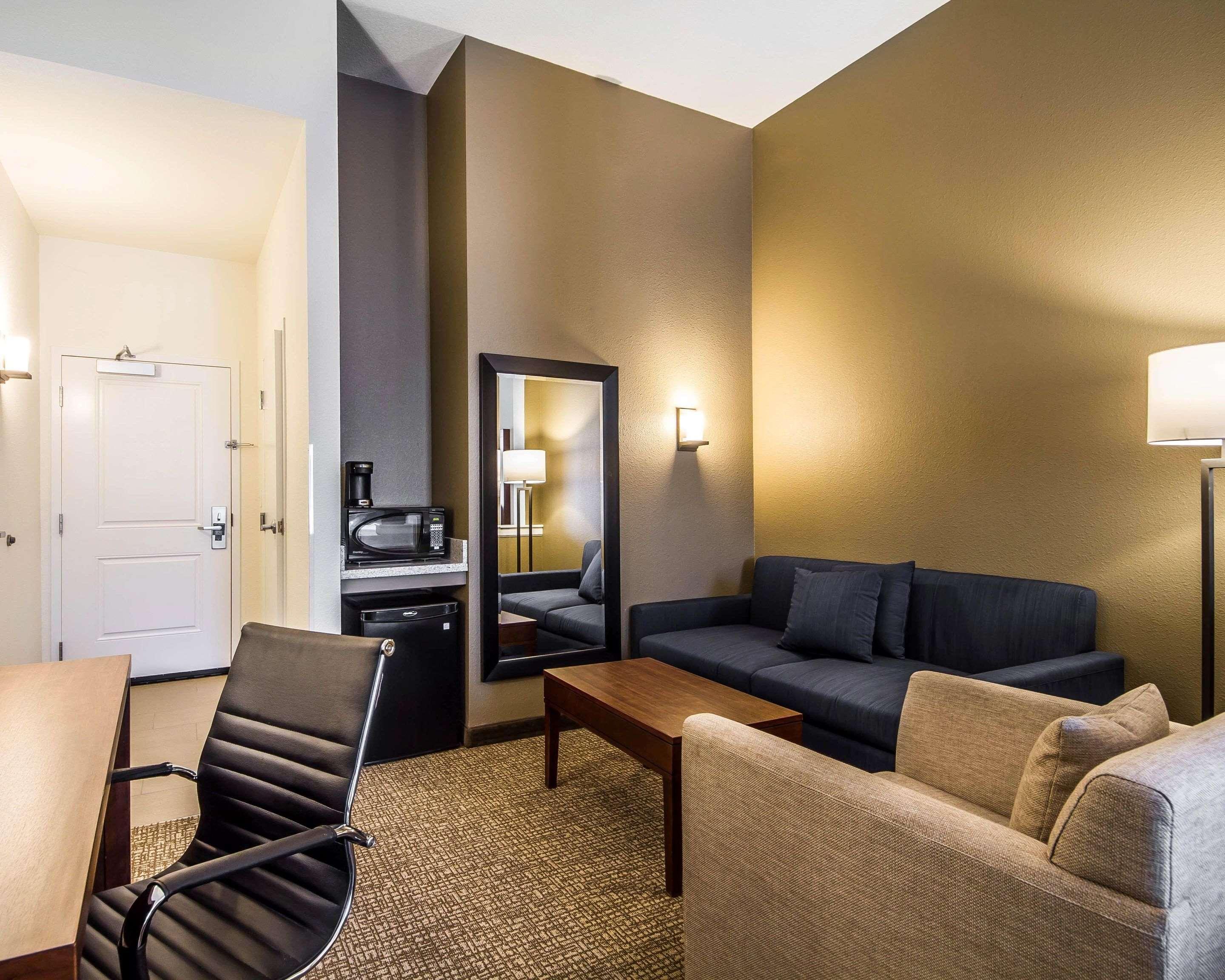 Comfort Suites Woodland - Sacramento Airport Zewnętrze zdjęcie