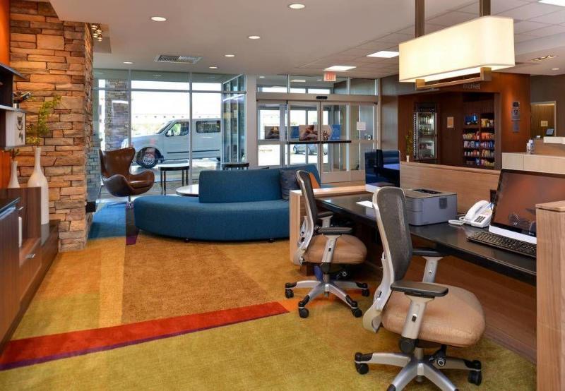 Comfort Suites Woodland - Sacramento Airport Zewnętrze zdjęcie
